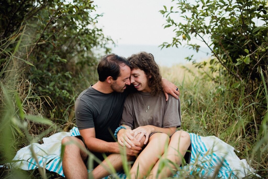 141_Sunrise-Hawaii-Maui-Beach-Engagement-Day-after-session-photography.jpg
